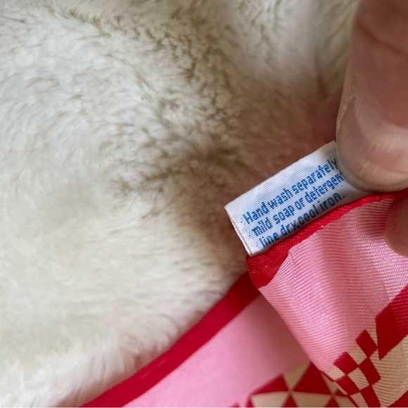 John Renné Rare Artist Fashion Designer Signed Vintage Abstract Scarf - Picture 5 of 5